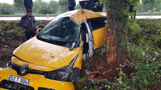 Hastane Yolunda Kaza: 1 Ölü, 1 Yaralı