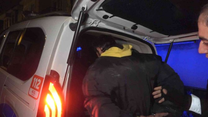 Tarihi Yeşil Camisi’nde Suçüstü Yakalandılar