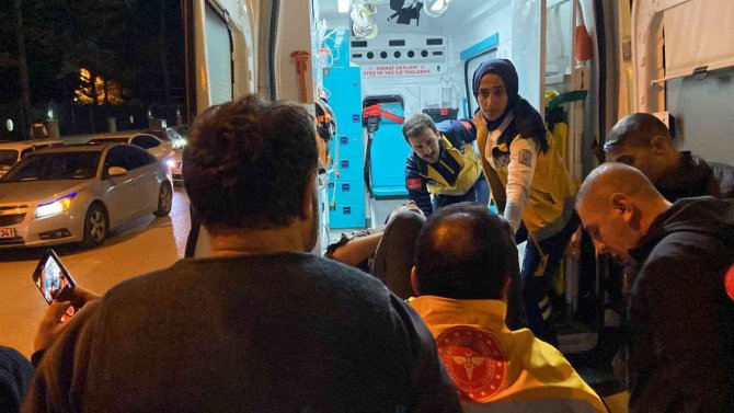 Motosikletli Gencin Ölümden Döndüğü Kaza Kamerada