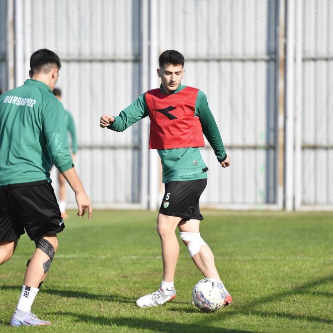 Bursaspor’da İ̇negölspor Maçı Hazırlıkları Devam Ediyor