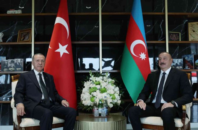 Cumhurbaşkanı Erdoğan, Aliyev İle Görüştü