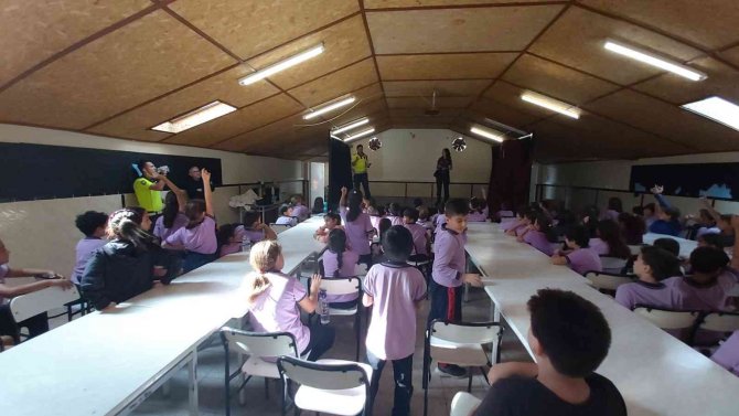 Datça’da Öğrencilere Trafik Eğitimi Verildi