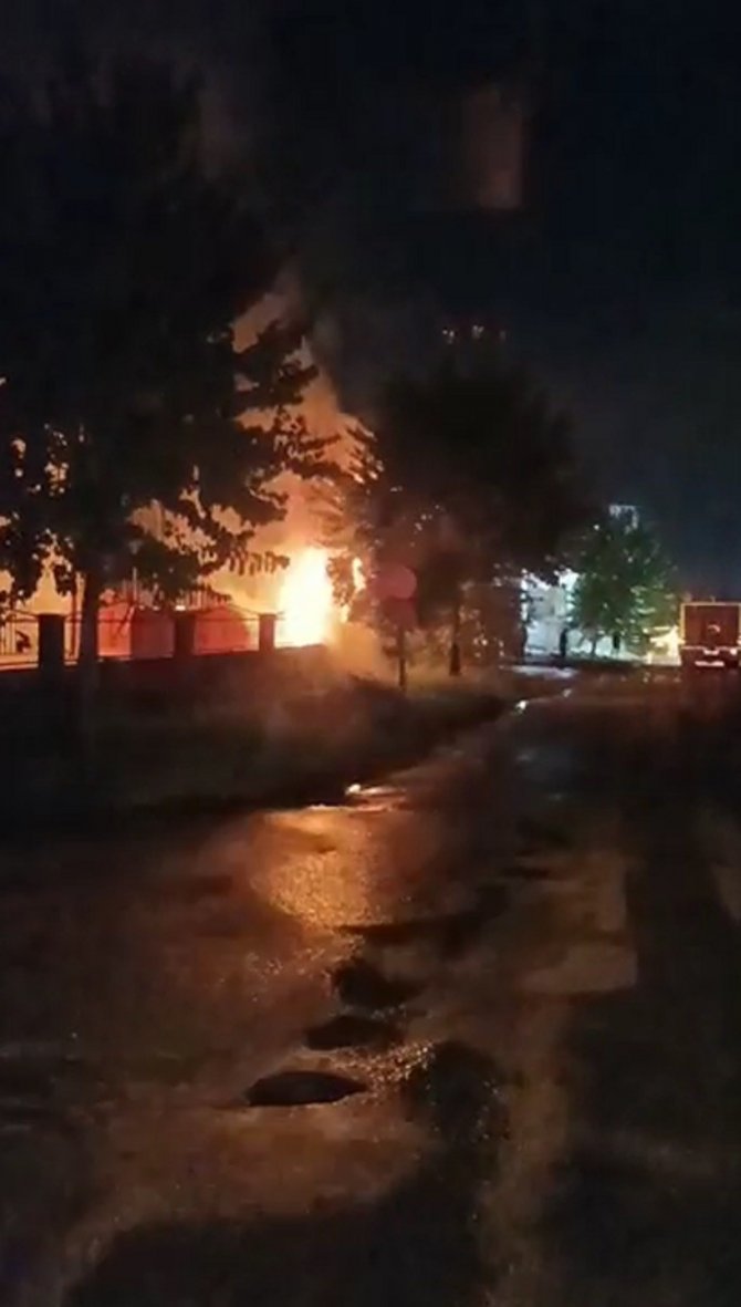 Hatay’da Hurda Depolama Tesisinde Yangın