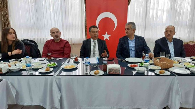 İ̇l Milli Eğitim Müdürü Güney, Basın Mensuplarıyla Bir Araya Geldi