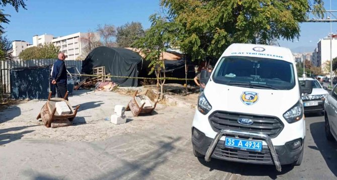 İ̇zmir’de Barakada Sır Ölüm: Bıçaklanmış Halde Ölü Bulundu
