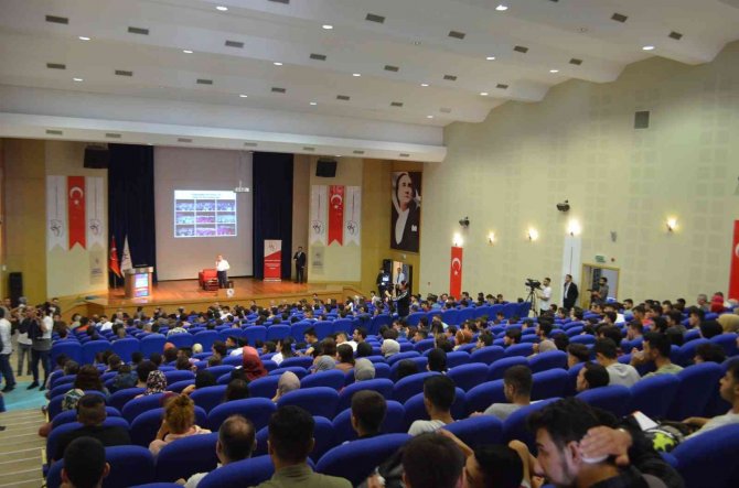 Kervancıoğlu’dan Gençlere Tavsiye: "Kendi İşinizi Kurup Paranızı Kazanın"