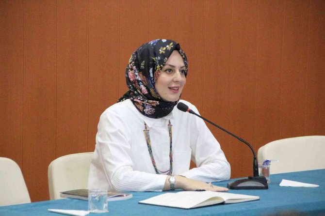 Nilhan Osmanoğlu Dedesi Sultan Abdülhamid Han’ı Anlattı
