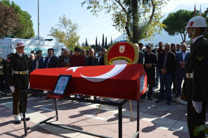 Kore Gazisi Son Yolculuğuna Askeri Törenle Uğurlandı