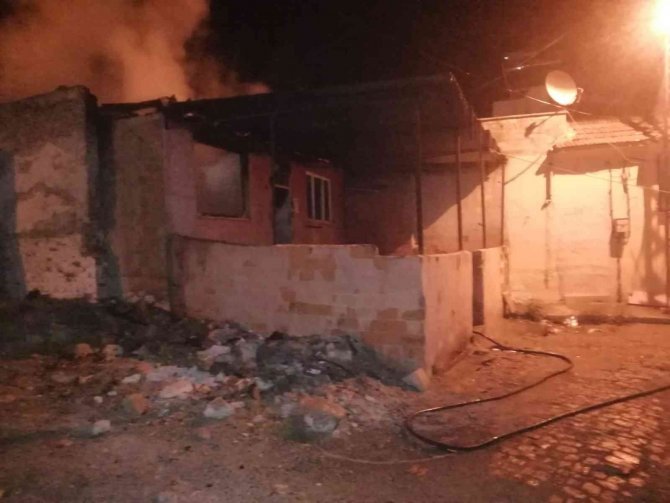 Kırkağaç’ta Korkutan Yangın