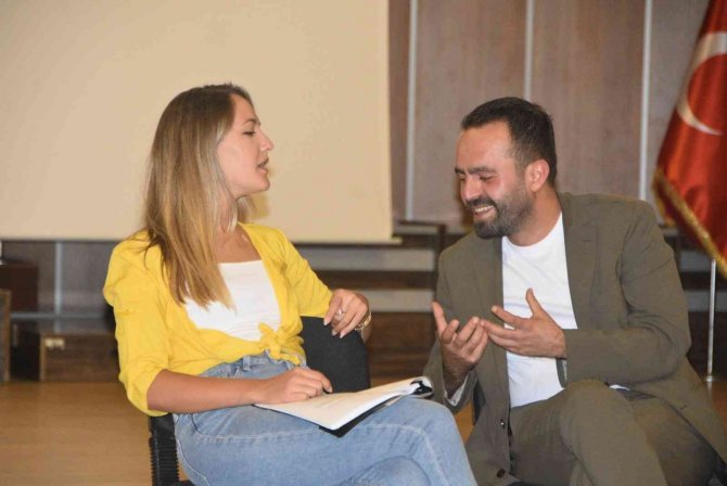 Bodrum’da Avukatlar Duruşma Salonlarından Tiyatro Sahnelerine Sanat Akımı Başlattı