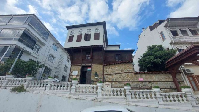 Osmanlı’nın Güven Ve Misafirperverliğinin Sembolü Olan Müzeye Ziyaretçi Akını