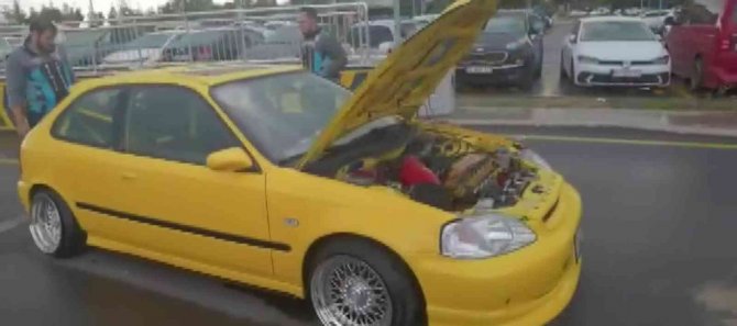 Pendik’te Seyir Halindeyken Aracının Direksiyonunu Söken Sürücüye 980 Tl Ceza
