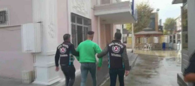 Pendik’te Seyir Halindeyken Aracının Direksiyonunu Söken Sürücüye 980 Tl Ceza
