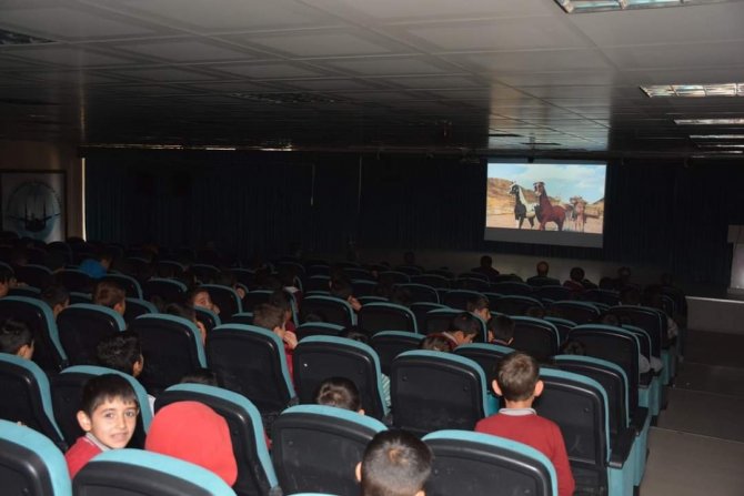 Peygamber Efendimizin Hicretini Anlatan ‘Tay’ Filminin Gösterimi Yapıldı