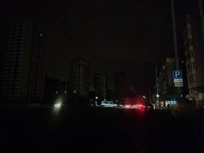 Ukrayna, Zorunlu Elektrik Tasarrufu Kararıyla Karanlığa Gömüldü