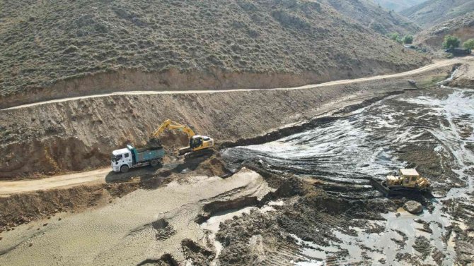 30 Yıllık Gölet Büyükşehirle Yeniden Hayat Buluyor