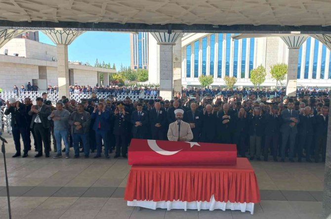 Şehit Polis Memuru Baybörü Son Yolculuğuna Uğurlandı
