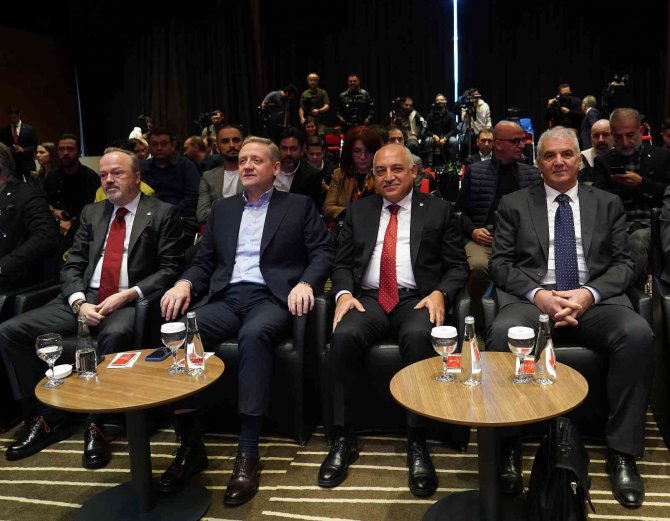 Mehmet Büyükekşi: "Ülkemizde Futbol, Var İle Daha Şeffaf Bir Hale Geldi"
