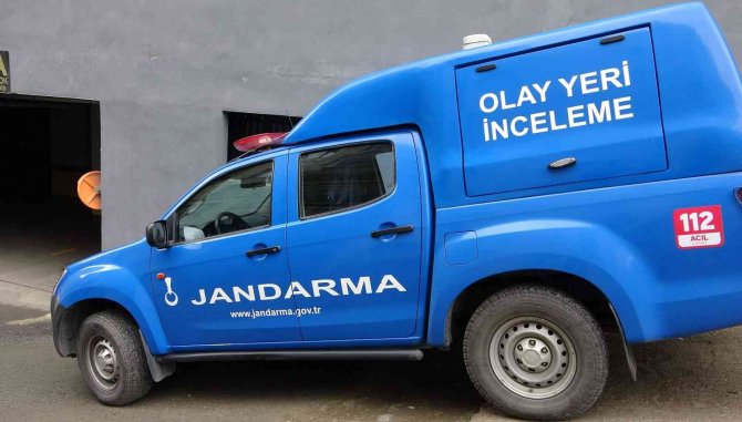 Çocuklarını Görmeye Gitti, Eski Eşinin Erkek Arkadaşı Bıçakladı