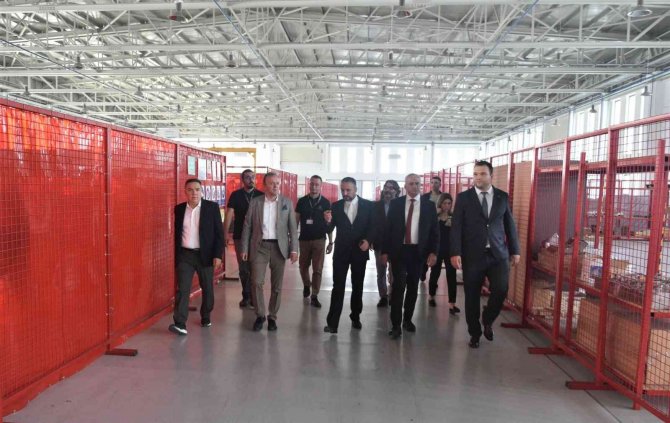 Bakan Yardımcısı Duran, Kktc’nin Milli Otomobili ’Günsel’ İle Test Sürüşü Yaptı