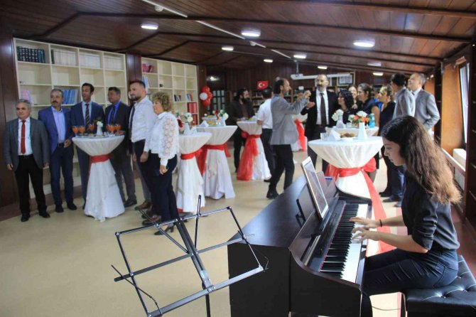 Bu Müze Farklı Müze, Tarihi Eserlere Değil Matematiğe Yolculuk Yaptılar