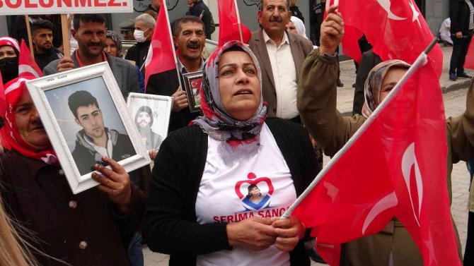 Vanlı Ailelerin Evlat Nöbeti Devam Ediyor