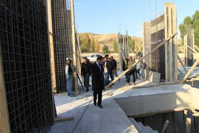 Kaymakam Nasır, Spor Kompleksinin İnşaatın İncelemede Bulundu