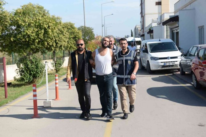 Karısını Kendisini Aldattığını Düşünerek Vuran Zanlı Tutuklandı