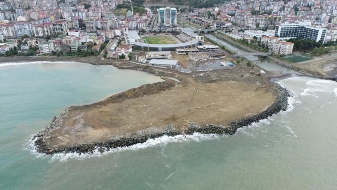Akçaabat Yeni Stadına Kavuşuyor