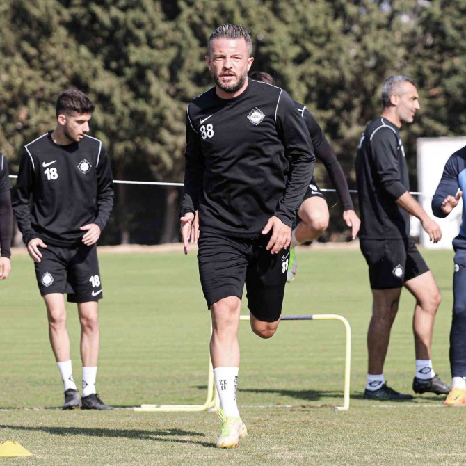 Altay, Erzurumspor Karşısında Moral Bulmak İstiyor