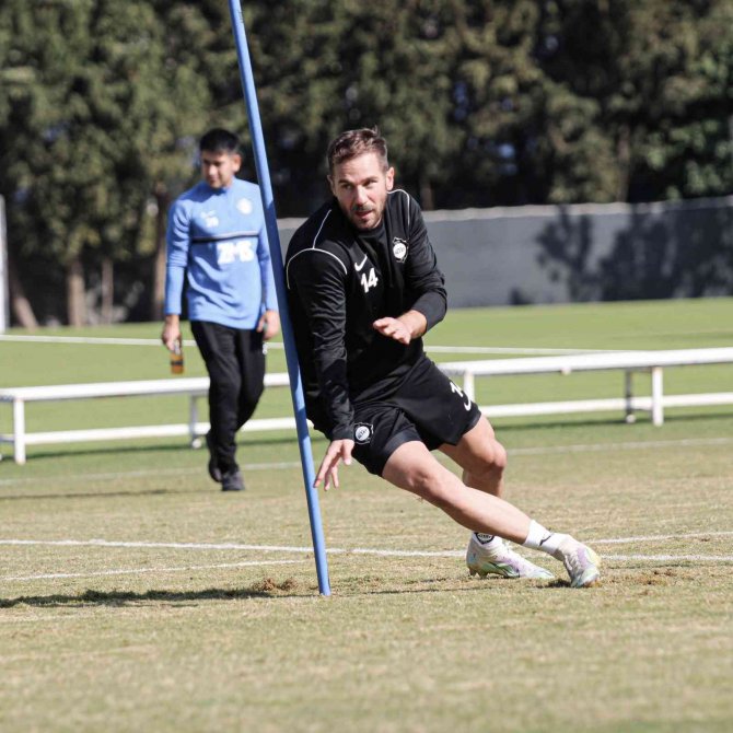 Altay, Erzurumspor Karşısında Moral Bulmak İstiyor