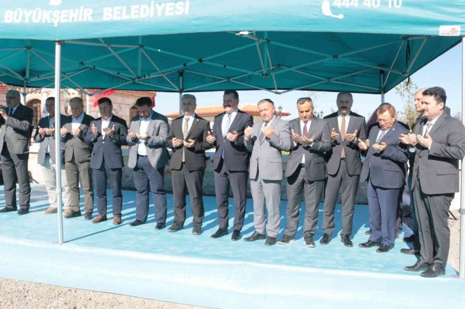 Fatih Sultan Mehmet’in Halası Fatma Sultan’a Ait Türbe, Restorasyon Sonrası Ziyarete Açıldı