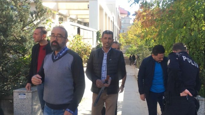 Başkent’te Liseli Öğrencilerin Silahlı Bıçaklı Kavgası Kamerada