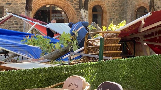 Tarihi Koza Han’da Facianın Eşiğinden Dönüldü
