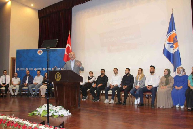 Dışişleri Bakanı Çavuşoğlu: "Bm, Maalesef Yeni Sorunlara Cevap Veremiyor"