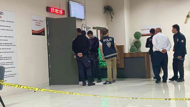 Poligona Atış Yapmaya Gitti, Kafasına Sıktı