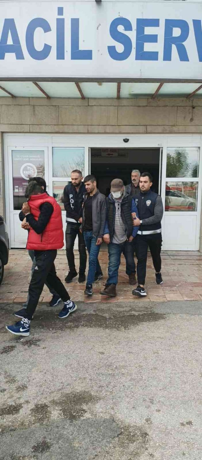 Uzunköprü’de Haklarında Kesinleşmiş Hapis Cezası Bulunan 3 Kişi Yakalandı