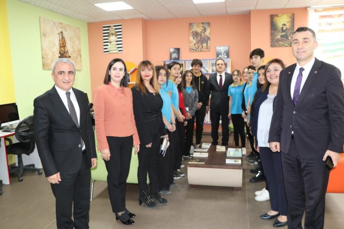 İ̇stanbul’dan Hakkari’ye Kitap Köprüsü