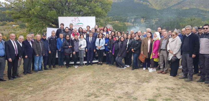 Safran Üretimi İle Turizmi Artıracak Olan “Lavanta Kokulu Safran Bahçesi" Projesi Tanıtıldı