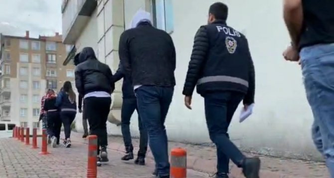 Kayseri’de Nitelikli Dolandırıcılık Yapanlara Darbe: 36 Gözaltı