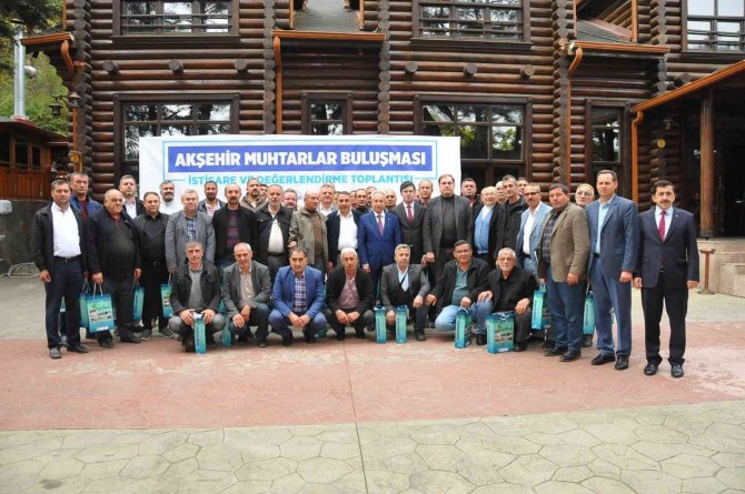 Başkan Akkaya Muhtarlarla İstişare Ve Değerlendirme Toplantısı Yaptı