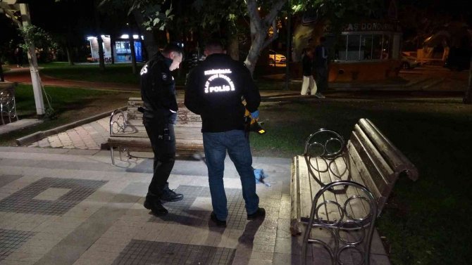 Alacak Verecek Meselesi Yüzünden Ortağını Bıçakladı