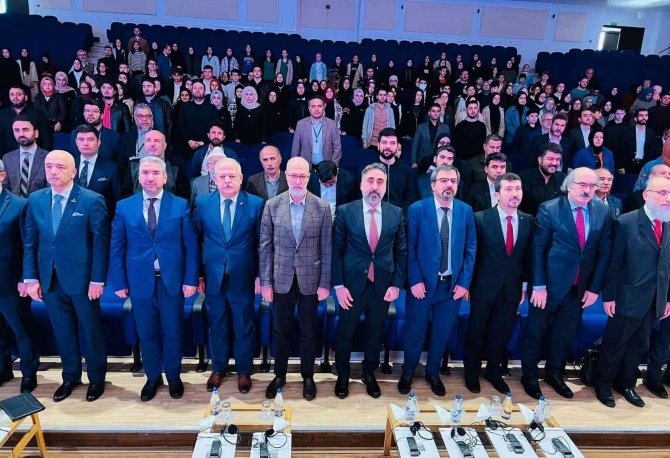 Mardin’de 12 Ülkeden Bilim İnsanlarının Katıldığı ’Uluslararası Beytulmakdis Akademik Sempozyumu’ Başladı