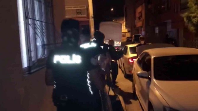 Mersin’de Silah Kaçakçılarına Darbe: Suikast Silahları Da Ele Geçirildi