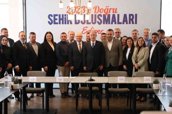 Bakan Akar’dan "Kimyasal Silah İddiası"na Sert Tepki