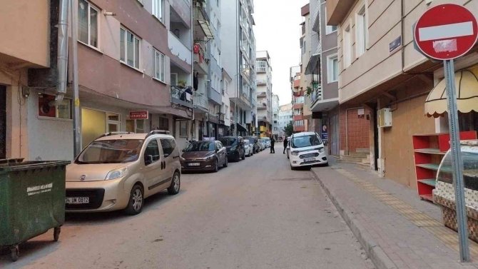 Kanlar İçinde Yolda Yatarken Bulundu