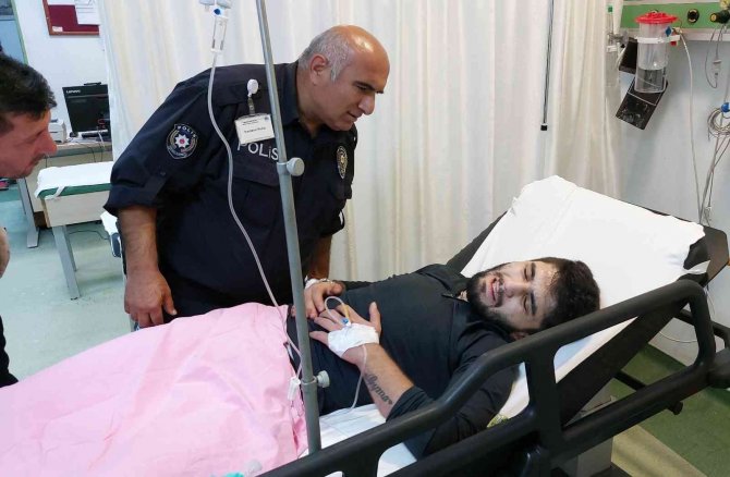 Samsun’da Bıçaklı Saldırıya Uğrayan Bir Kişi Hastanelik Oldu