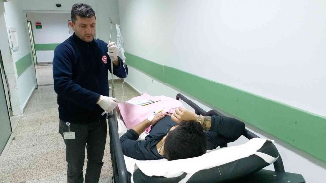 Samsun’da Bıçaklı Saldırıya Uğrayan Bir Kişi Hastanelik Oldu