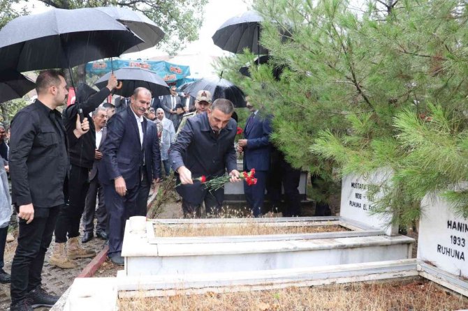Siirt’te Pkk’lı Teröristlerin Katlettiği 13’ü Çocuk 22 Vatandaş Törenle Anıldı