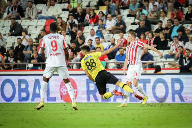 Spor Toto Süper Lig: Fta Antalyaspor: 2 - İ̇stanbulspor: 1 (Maç Sonucu)